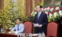 Presiden Vietnam, Tran Dai Quang melakukan temu muka dengan para Konselor Perdagangan di luar negeri