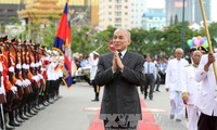  Kamboja memberlakukan undang-undang yang menindak semua perilaku melanggar Raja