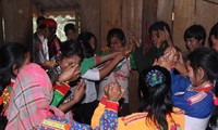 Adat pernikahan yang khas dari warga etnis minoritas Mang