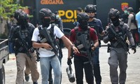  Terjadi baku tembak di Indonesia