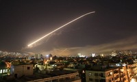Israel menyerang pangkalan udara di Suriah Utara