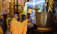 Mengunjungi pagoda Thien An pada musim melakukan pekerjaan yang baik
