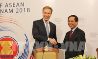 WEF-ASEAN 2018 menyosialisasikan citra tentang satu kawasan ASEAN yang bersolidaritas, makmur dan mandiri