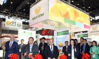 Vietnam menghadiri Pekan raya internasional tentang Industri bahan makanan SIAL Paris 2018
