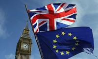 Uni Eropa dan Inggris harus berupaya lebih keras lagi untuk mencapai permufakatan tentang Brexit.