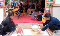 Seni membuat kertas  Do tradisional dari warga etnis minoritas Cao Lan di provinsi Bac Giang
