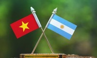 Delegasi MN VN melakukan kunjungan kerja di  Argentina 