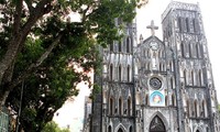 Perkenalan  sepintas lintas tentang komunitas Katolik di Vietnam.
