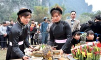 Pesta menyambut nasi baru yang unik dari warga etnis minoritas Tay