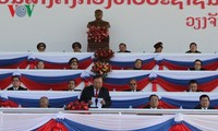 Rapat umum memperingati ultah ke-70 Berdirinya Tentara Rakyat  Laos