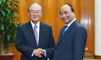 PM Nguyen Xuan Phuc menerima Ketua Komisi Kerjasama Ekonomi Jepang- Mekong