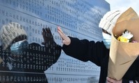 Jepang mengadakan upacara mengenangka para korban musibah dobel tahun 2011