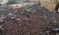 Egypt clashes leave one dead, hundreds injured 