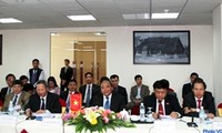 Vietnam, Laos observe 2012 as Friendship and Solidarity Year