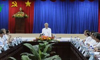 Party leader Nguyen Phu Trong visits Binh Duong 