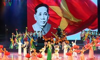 Vietnam marks 110th birth anniversary of Party chief Le Duan