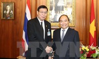 Prime Minister urges legislative cooperation with Thailand