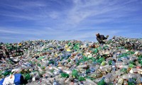 Countries work to reduce plastic waste