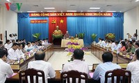 Party leader works with An Giang on socio-economic development, political system 