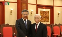 Party leader receives Chinese Vice Premier, Indonesian President