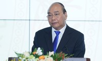 Prime Minister Nguyen Xuan Phuc: E-government is an inevitable trend