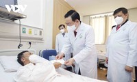National Assembly Chairman visits Vietnam-Germany Friendship Hospital