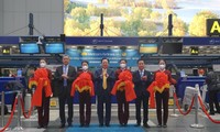 Vietnam Airlines carries first passengers from Beijing after three years