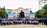 Ho Chi Minh City young volunteers’ mission in Phu Quy island district
