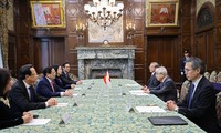 PM meets leaders of Japanese National Diet