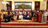 Lunar New Year get-together held for Vietnamese community in China 