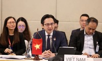 Vietnam’s Deputy FM attends ASEAN meetings in Laos