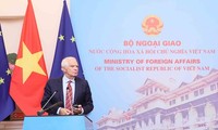 EU wants to upgrade ties with Vietnam, EC vice president tells reporters 