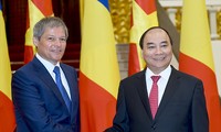 越南与罗马尼亚加强多领域合作