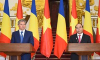 越南和罗马尼亚加强双边合作
