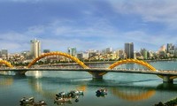 斯洛伐克总理罗伯特•菲佐：岘港是引人入胜的旅游城市