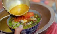 河内螺蛳米线亮相美国CNN美食节目