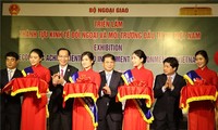 “越南对外经济与投资环境成就”展在胡志明市举行 