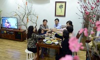 越南人家庭生活中年尾的最后一个下午