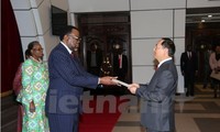 越南和纳米比亚继续发展互利合作关系  