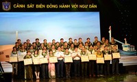 越南海警司令部举行“海警与渔民同行”交流活动