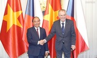捷克媒体：越南政府总理阮春福的捷克之行为推动两国合作注入动力