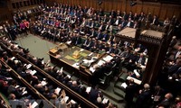 英脱欧：英国政府希望议会于七月前通过脱欧协议