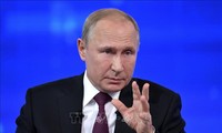 俄罗斯总统普京批准暂停履行《中导条约》
