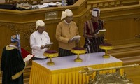 ประธานาธิบดีพม่าคนใหม่ ถิ่นจอ เข้าพิธีสาบานตนรับตำแหน่ง