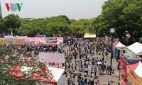 งานเทศกาลเวียดนามในญี่ปุ่นดึงดูดผู้เข้าชมงานจำนวนมาก 