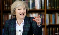 นางเทเรซา เมย์ นำหน้าในการลงคะแนนโหวตรอบแรกศึกชิงตำแหน่งนายกรัฐมนตรีอังกฤษ