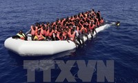 Число мигрантов, прибывающих в Европу через Средиземное море, резко увеличилось