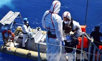 Италия спасла более 2 тысяч мигрантов на море 