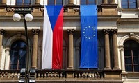ЕС предупредил Чехию, чтобы она не рассчитывала на финансовую помощь