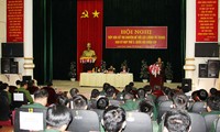 До Ба Ти встретился с избирателями и представителями вооруженных сил в провинции Лаокай
